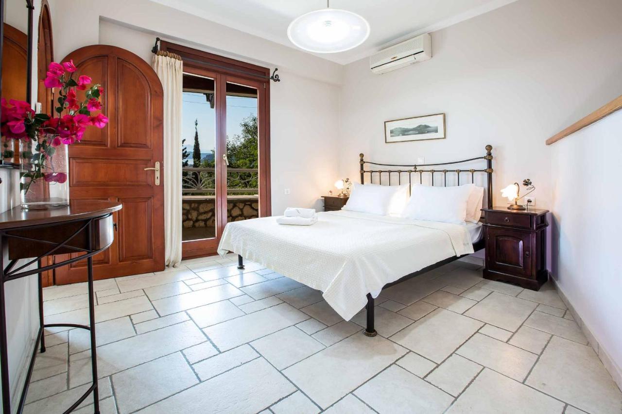 Villa Rachi Vathi  Exteriör bild